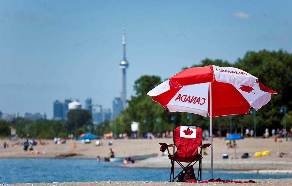 vé máy bay đi Canada giá rẻ