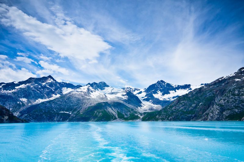Ngắm nhìn khung cảnh ngoạn mục tại Portage Glacier hoặc Hồ Eklutna