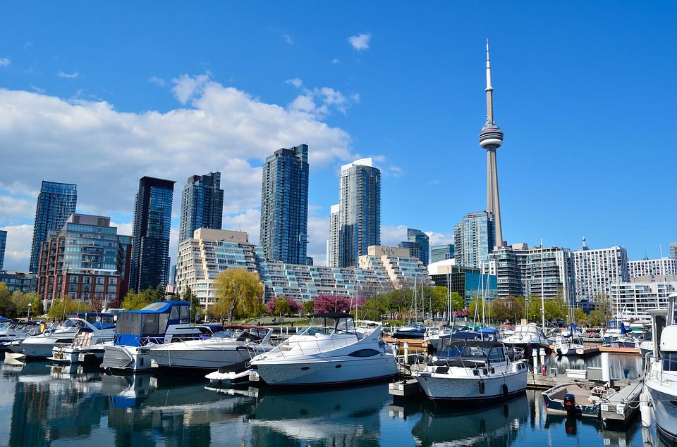 Vé máy bay đi Toronto Canada 2