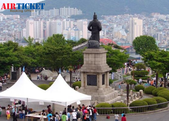 Công viên Yongdusan - Nơi diễn ra nhiều lễ hội văn hóa ở thành phố Busan